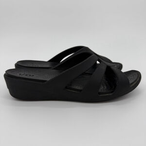 Crocs Sanrah Black Strappy Wedge Sandals Dual Comfort Women Size 8